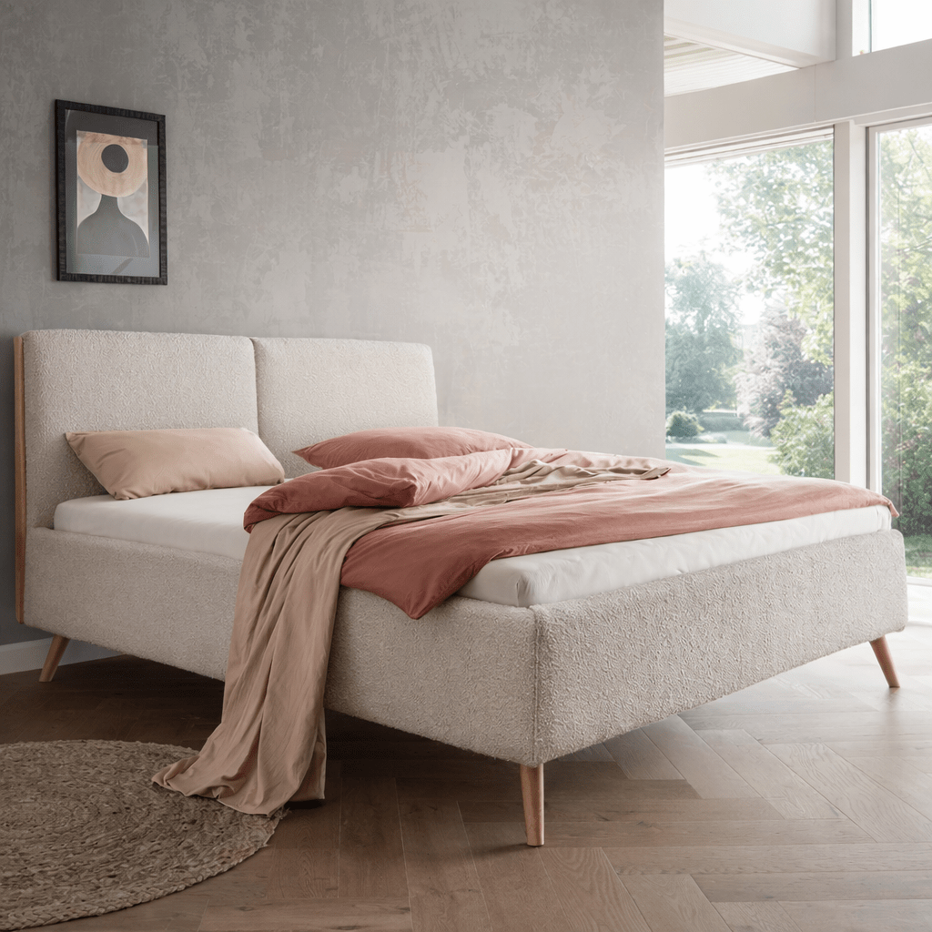 Forestales Lyon Gestoffeerd Ledikant met Wild Eiken in Lincoln stof.