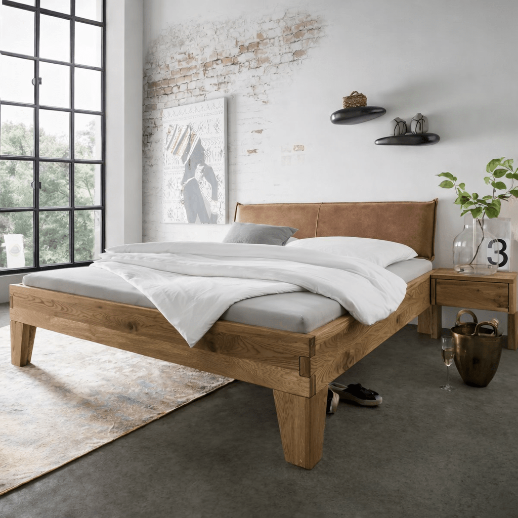 Forestales Navarra Massief Houten Ledikant in wild eiken met zinkverbinding.