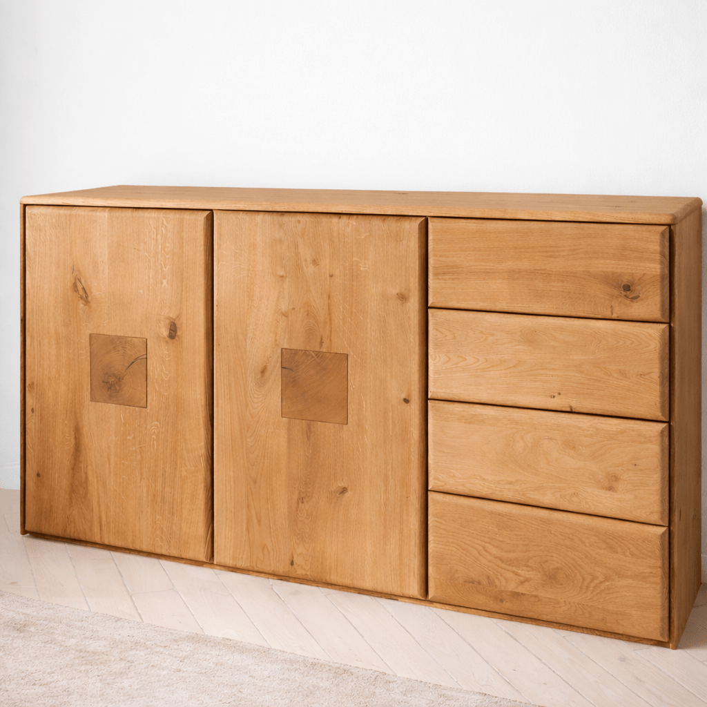 Brede Forestales Seattle Commode II van massief wild eiken met kopsnhout details.