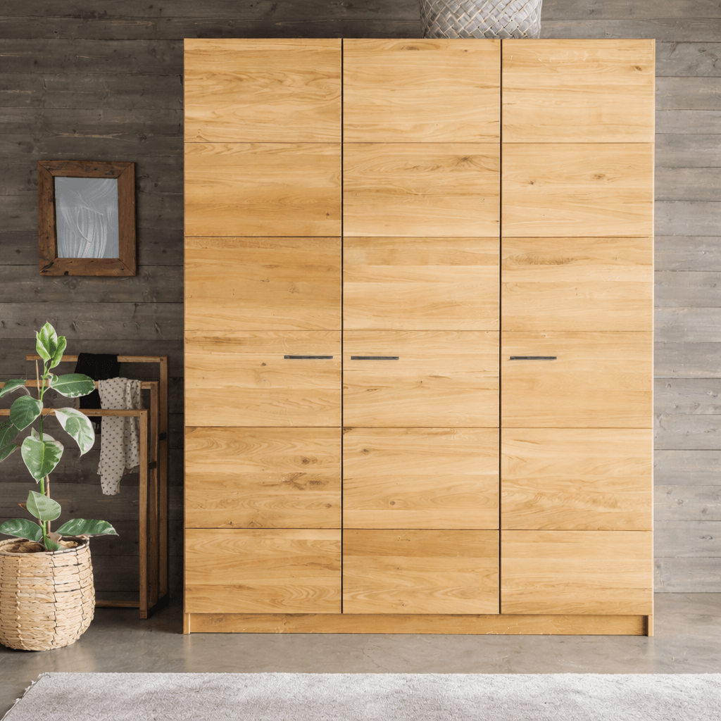 Forestales San Antonio 3-deurs kledingkast in natuurlijk geolied eikenhout.