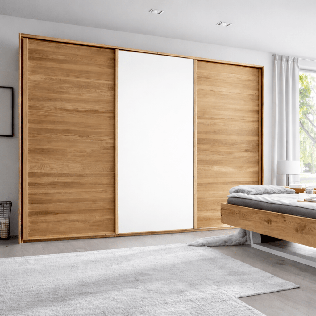 Forestales Woodside Kledingkast met wit glazen middenfront.