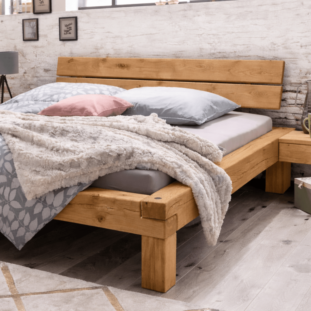 TPT Mobel WOODSTOCK Massief Eiken Ledikant met nachtkastjes.