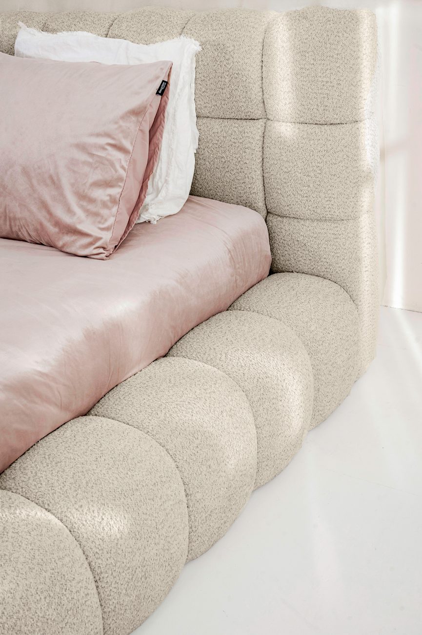 UIT VOORRAAD Adore Ruby 180x200 Zonder matras - Afbeelding 2