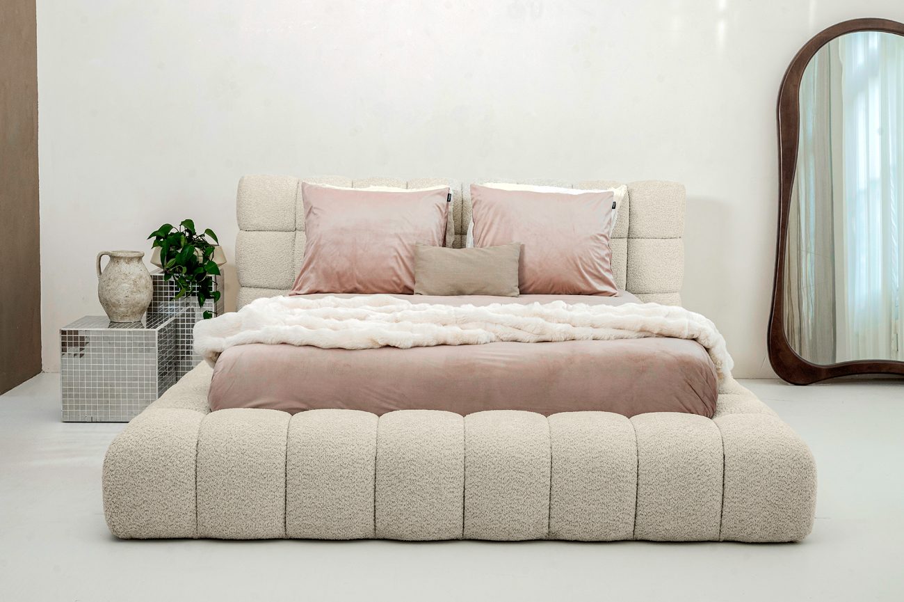 UIT VOORRAAD Adore Ruby 180x200 Zonder matras