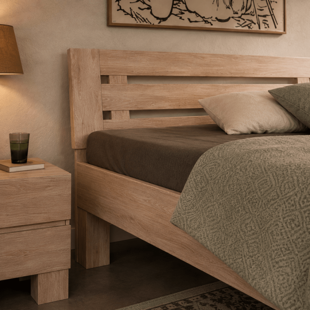 Detailopname van de massieve houten structuur