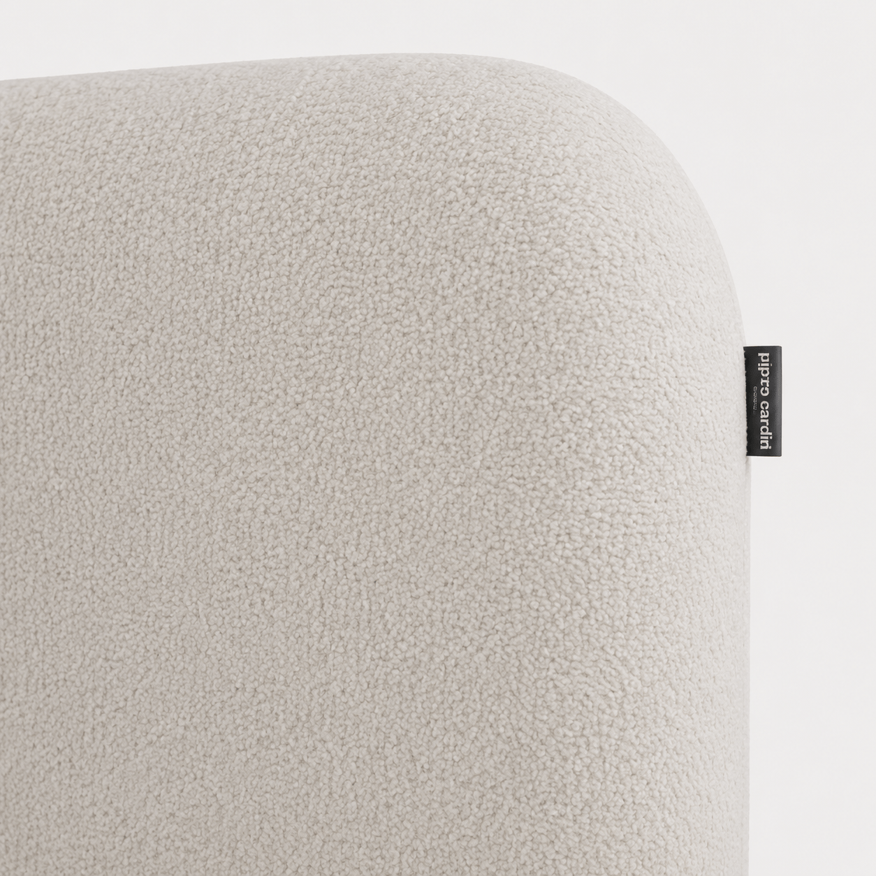 Geopende opbergruimte van het pierre cardin opbergbed cordoba