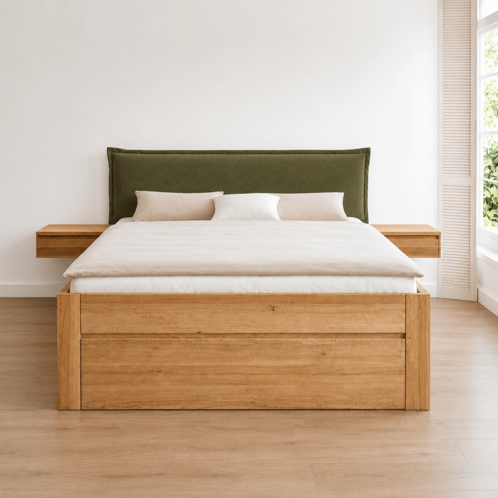 Houtnerf en textuur van Stabverleimt massief wild eikenhout bij het Roald bed